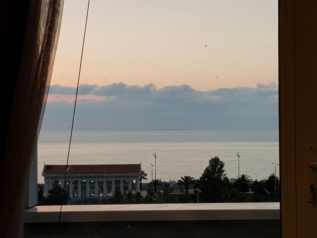 Apt Khimshiashvili 11 Apartamento Batumi Exterior foto